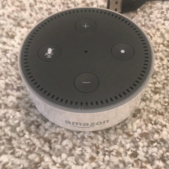 Amazon Echo dot 2nd generation - Picture 2 of 2